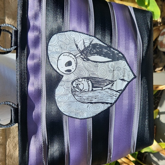 Harveys Disney Couture The Nightmare Before Christmas Carriage Ring Tote - Picture 2 of 14